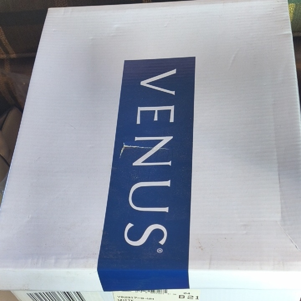 VENUS White Floral Women's With Box- Heels Size 8 - Picture 15 of 15